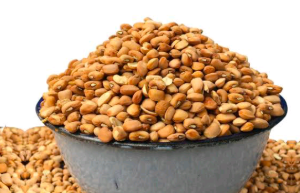 Oloyin beans (Half Derica)